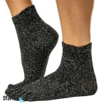 Lyhytvartiset hopeavarvassukat